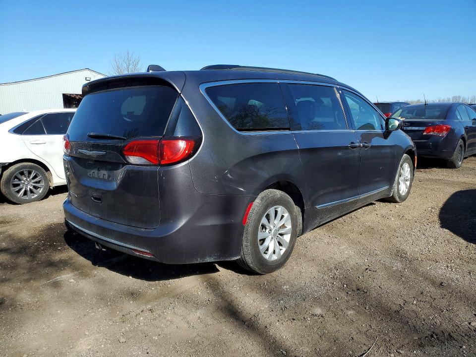 Продажа на аукционе авто 2017 Chrysler Pacifica, vin: 2C4RC1BG8HR571879, номер лота: 51508166