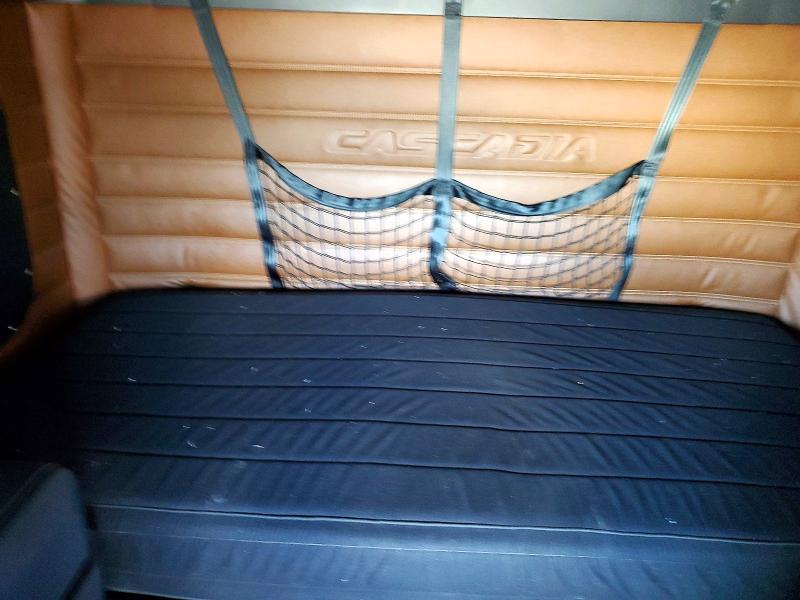 55420036 :رقم المزاد ، 1FUJHHDR7KLKF2337 vin ، 2019 Freightliner Cascadia 126 مزاد بيع