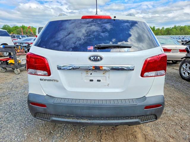 53956526 :رقم المزاد ، 5XYKTDA22BG125117 vin ، 2011 Kia Sorento مزاد بيع