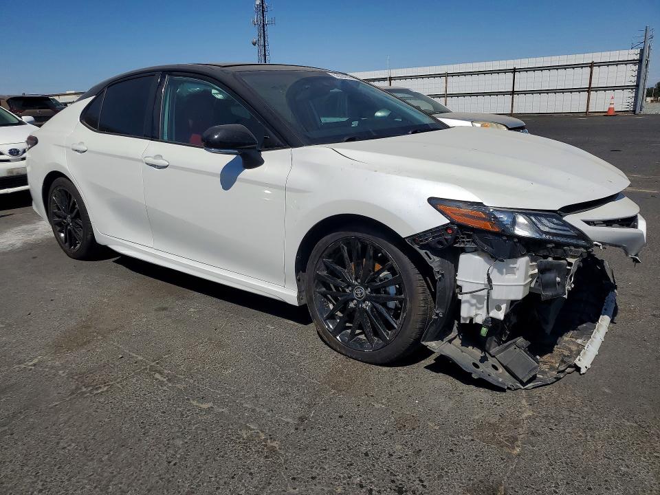 Продажа на аукционе авто 2024 Toyota Camry, vin: 4T1K61AK3RU233210, номер лота: 53664206