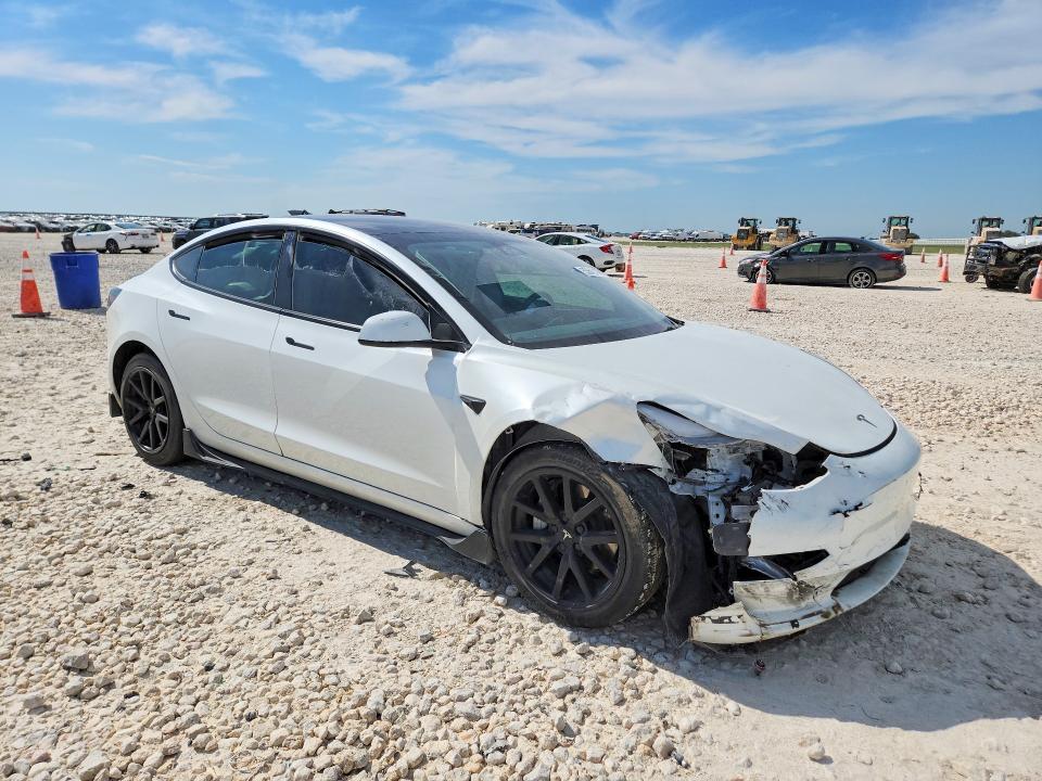 Продажа на аукционе авто 2023 Tesla Model 3, vin: 5YJ3E1EA7PF549499, номер лота: 53640786