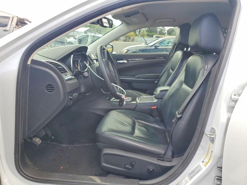 55366116 :رقم المزاد ، 2C3CCAAG2GH212687 vin ، 2016 Chrysler 300 مزاد بيع