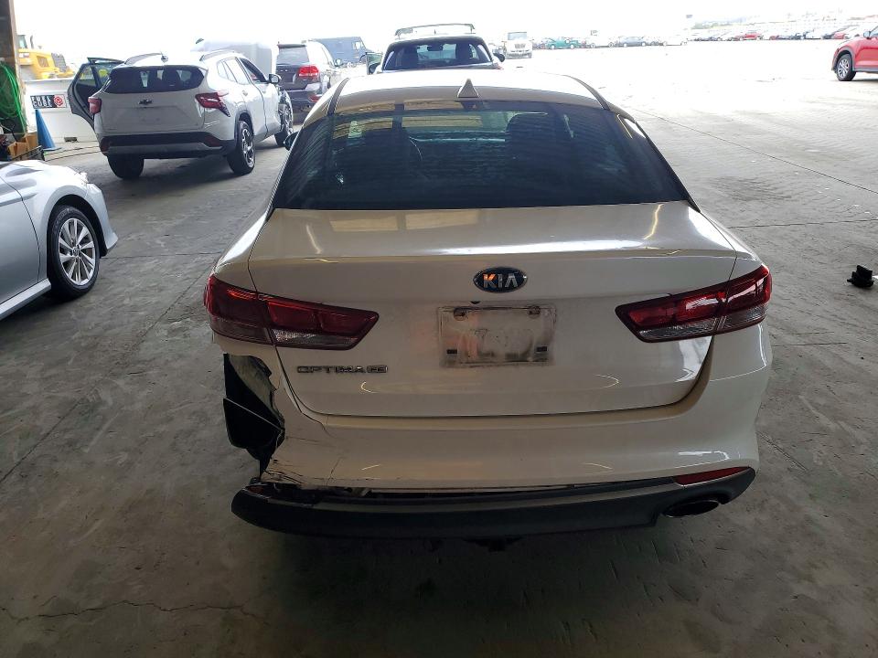 2016 Kia Optima მანქანა იყიდება აუქციონზე, vin: KNAGT4L32G5102705, აუქციონის ნომერი: 51124016