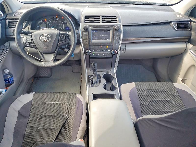 53703936 :رقم المزاد ، 4T4BF1FK3FR493262 vin ، 2015 Toyota Camry مزاد بيع
