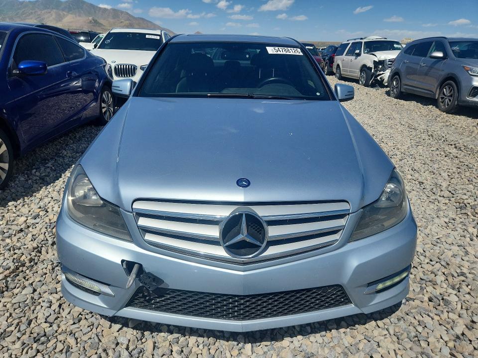 Продажа на аукционе авто 2013 Mercedes-benz C, vin: WDDGF8AB2DA818430, номер лота: 54788126