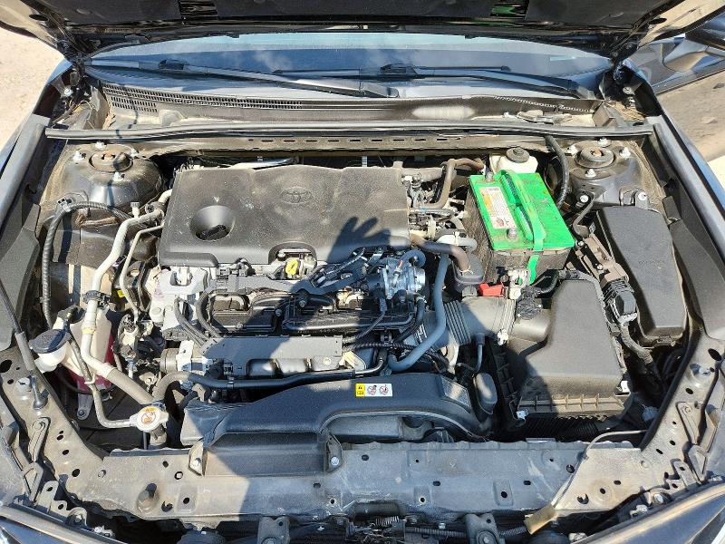 53576736 :رقم المزاد ، 4T1C11AK5NU010440 vin ، 2022 Toyota Camry مزاد بيع