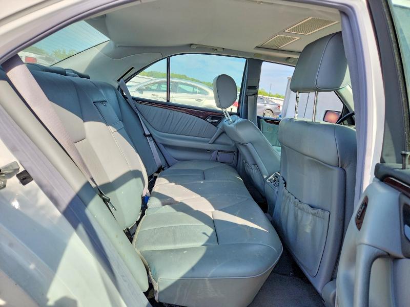 51974766 :رقم المزاد ، WDBJF65H7XA728938 vin ، 1999 Mercedes-benz E مزاد بيع