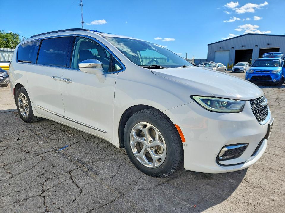 Продаж на аукціоні авто 2022 Chrysler Pacifica, vin: 2C4RC1GG3NR125725, номер лоту: 52674876