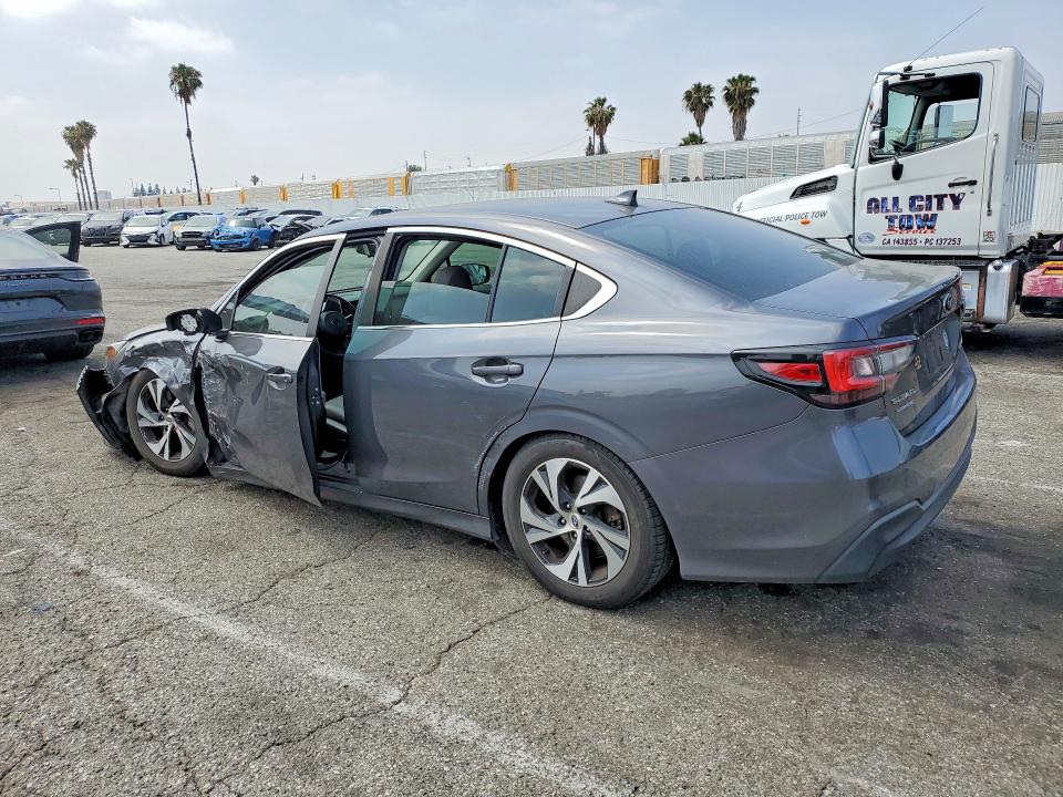 52381796 :رقم المزاد ، 4S3BWAC61N3010779 vin ، 2022 Subaru Legacy مزاد بيع
