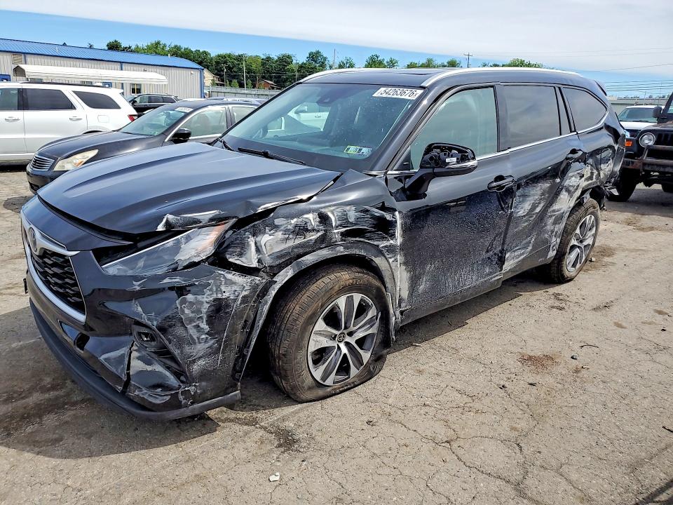54263676 :رقم المزاد ، 5TDGBRCH5NS545503 vin ، 2022 Toyota Highlander Hybrid مزاد بيع