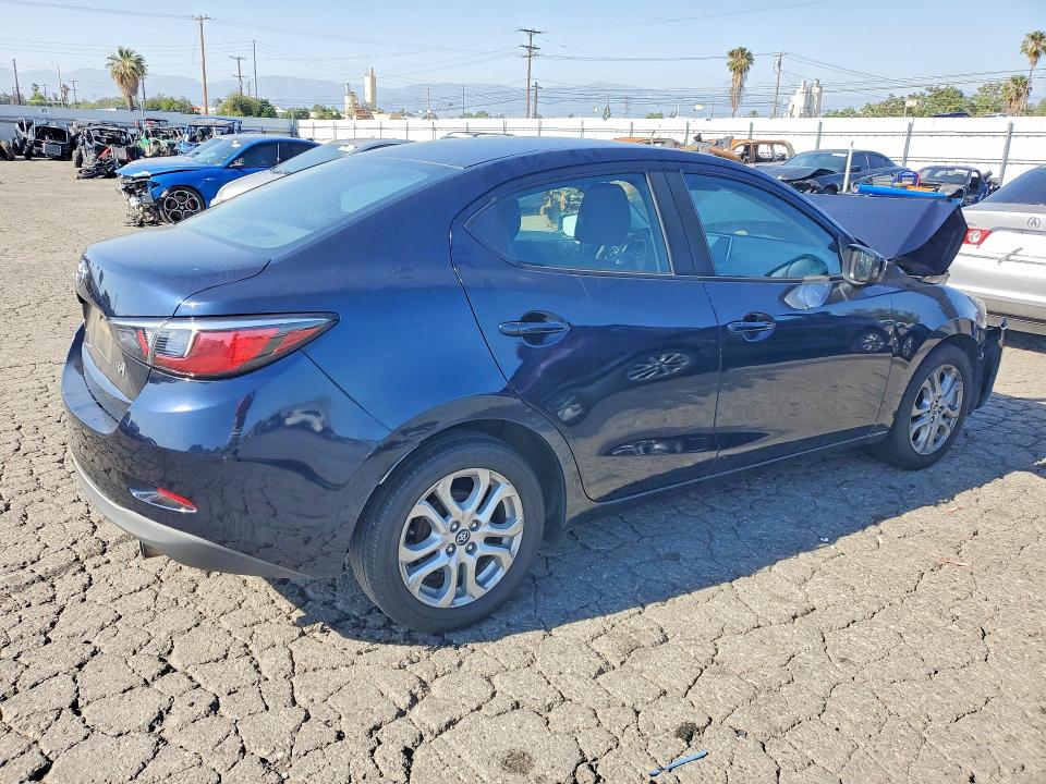2018 Toyota Yaris Ia მანქანა იყიდება აუქციონზე, vin: 3MYDLBYV1JY304659, აუქციონის ნომერი: 53042486
