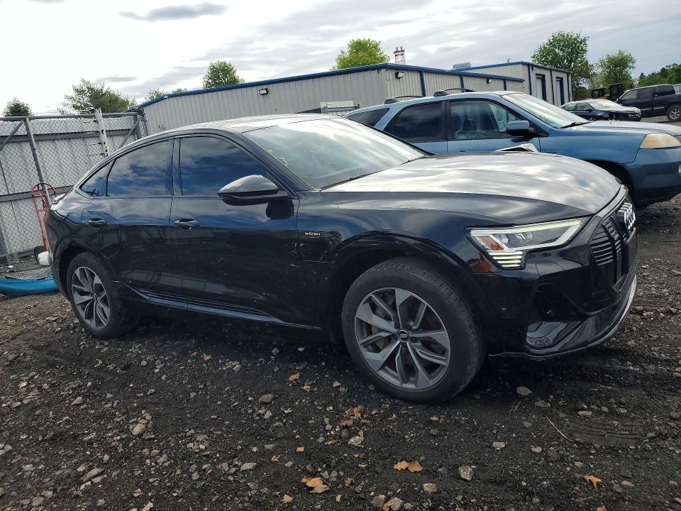 Продаж на аукціоні авто 2021 Audi E-tron, vin: WA12AAGE3MB000947, номер лоту: 52364026