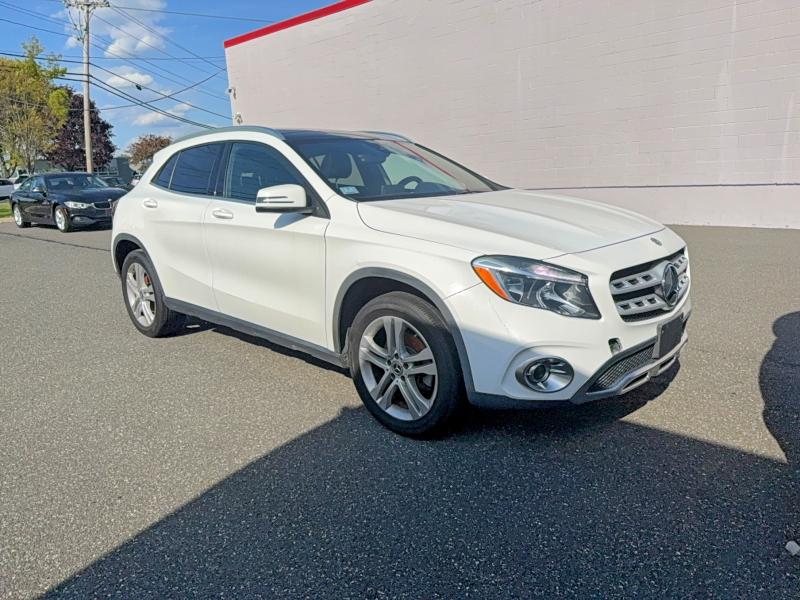 52585826 :رقم المزاد ، WDCTG4GB7JJ477053 vin ، 2018 Mercedes-benz Gla مزاد بيع