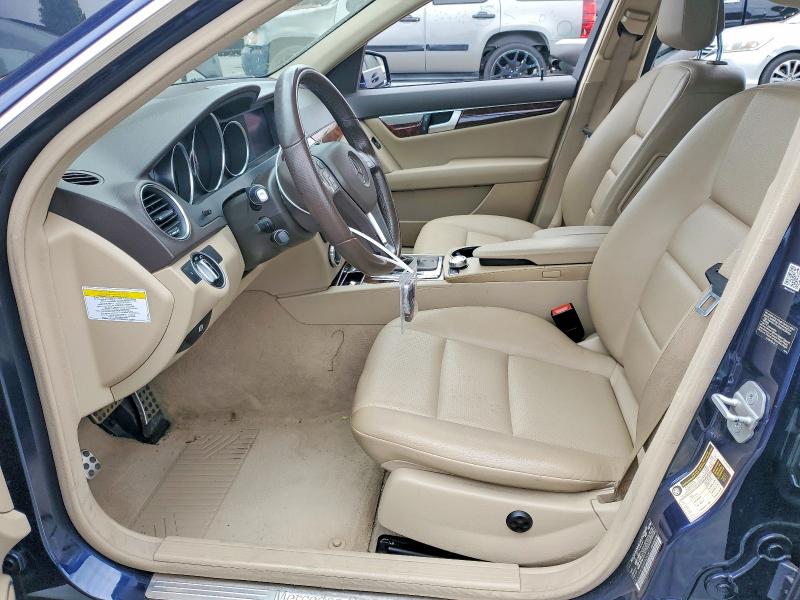 Продаж на аукціоні авто 2013 Mercedes-benz C, vin: WDDGF4HB5DR265417, номер лоту: 53662556