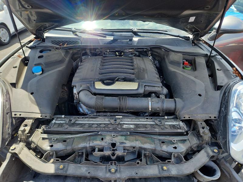 54527656 :رقم المزاد ، WP1AA2A23GKA15246 vin ، 2016 Porsche Cayenne مزاد بيع