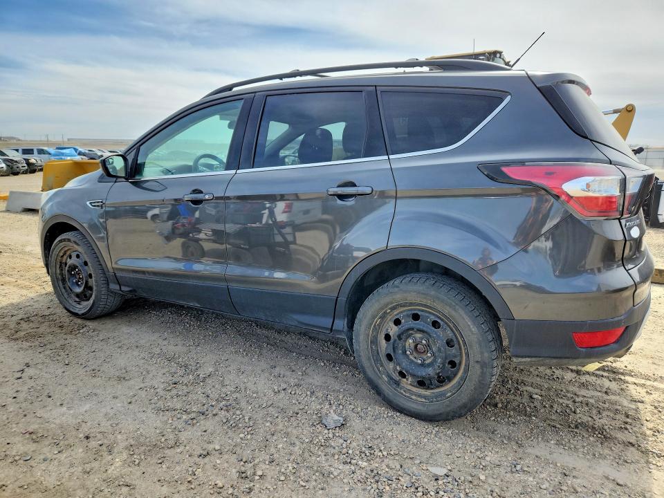 53051046 :رقم المزاد ، 1FMCU9G93HUA41765 vin ، 2017 Ford Escape مزاد بيع