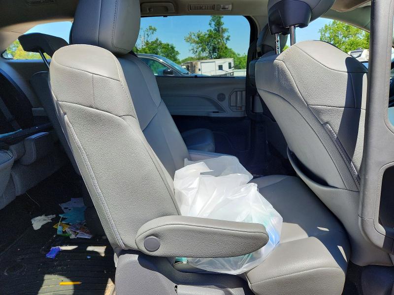 Продажа на аукционе авто 2021 Toyota Sienna, vin: 5TDYRKEC9MS034075, номер лота: 53261246