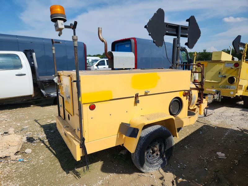 52674026 :رقم المزاد ، 1T9US0617WS055234 vin ، 1999 Team Fenex Trailers مزاد بيع