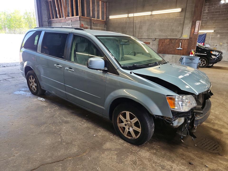 2008 Chrysler Town & Country მანქანა იყიდება აუქციონზე, vin: 2A8HR54P88R696906, აუქციონის ნომერი: 53626746