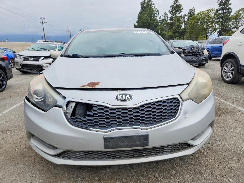 54811316 :رقم المزاد ، KNAFK4A68F5399439 vin ، 2015 Kia Forte مزاد بيع