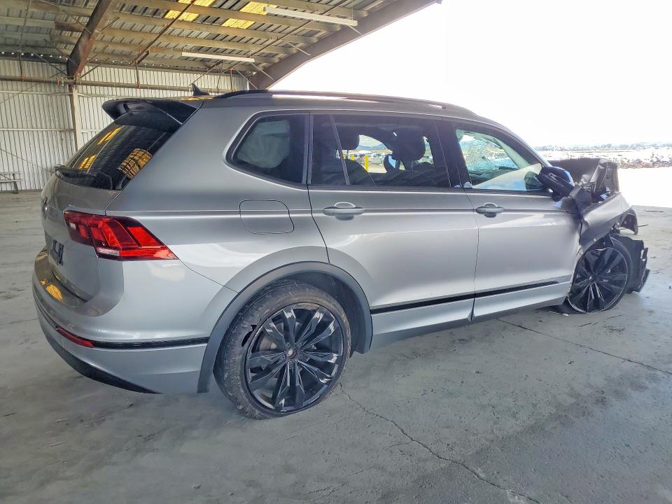 2021 Volkswagen Tiguan მანქანა იყიდება აუქციონზე, vin: 3VV3B7AX8MM101545, აუქციონის ნომერი: 54893066