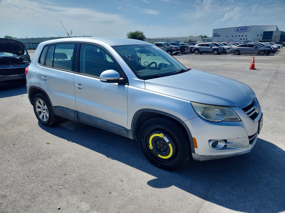 54659826 :رقم المزاد ، WVGAV7AX6AW532051 vin ، 2010 Volkswagen Tiguan مزاد بيع