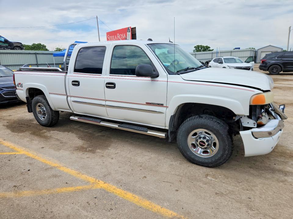52735826 :رقم المزاد ، 1GTGK23U54F233572 vin ، 2004 Gmc Sierra مزاد بيع