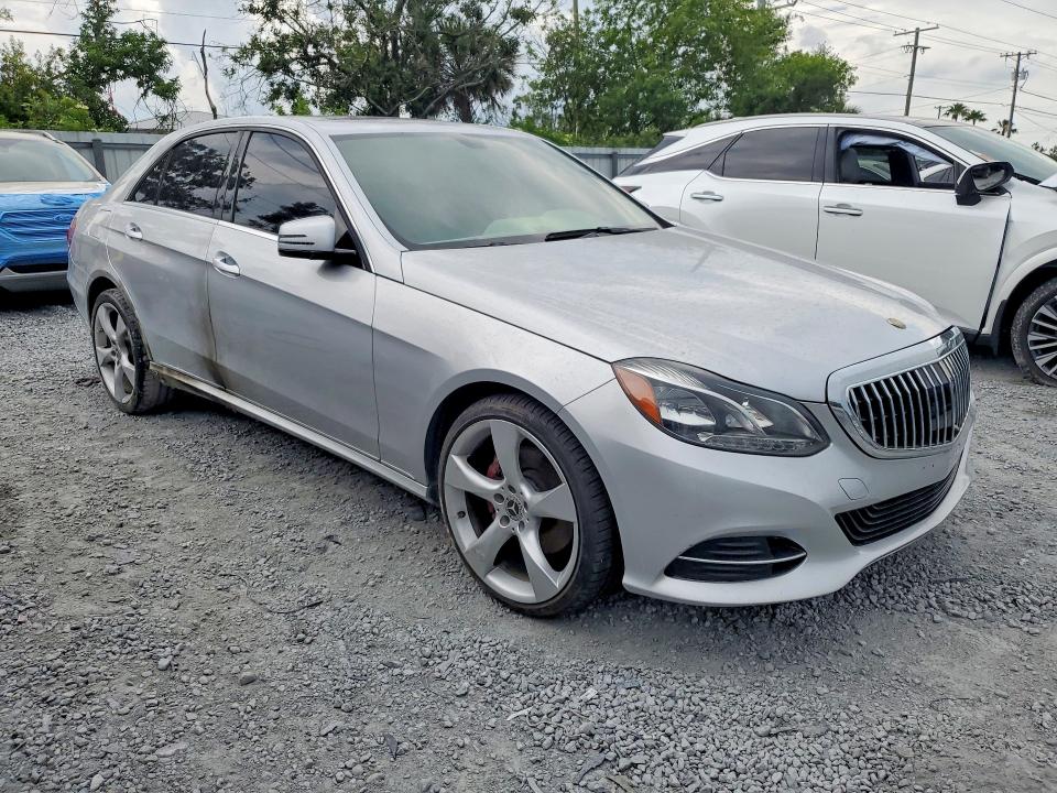 53220806 :رقم المزاد ، WDDHF8JBXEB038157 vin ، 2014 Mercedes-benz E350 مزاد بيع