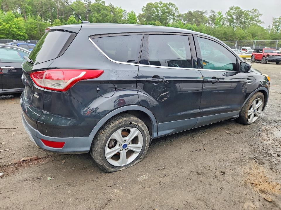 Продаж на аукціоні авто 2015 Ford Escape, vin: 1FMCU9GXXFUA39149, номер лоту: 54856386