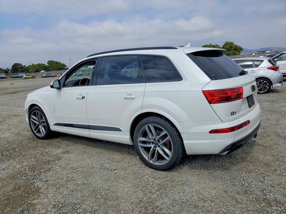 2017 Audi Q7 მანქანა იყიდება აუქციონზე, vin: WA1VAAF73HD039337, აუქციონის ნომერი: 53425636