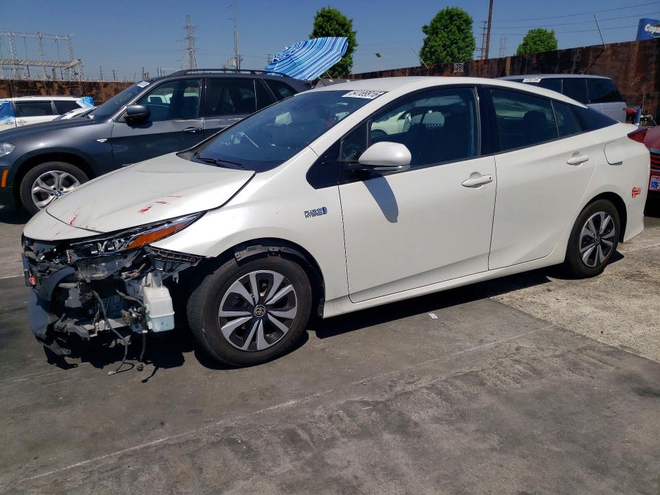2017 Toyota Prius Prime მანქანა იყიდება აუქციონზე, vin: JTDKARFP9H3001804, აუქციონის ნომერი: 54189916
