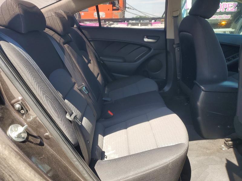 51965346 :رقم المزاد ، 3KPFL4A79HE161485 vin ، 2017 Kia Forte مزاد بيع