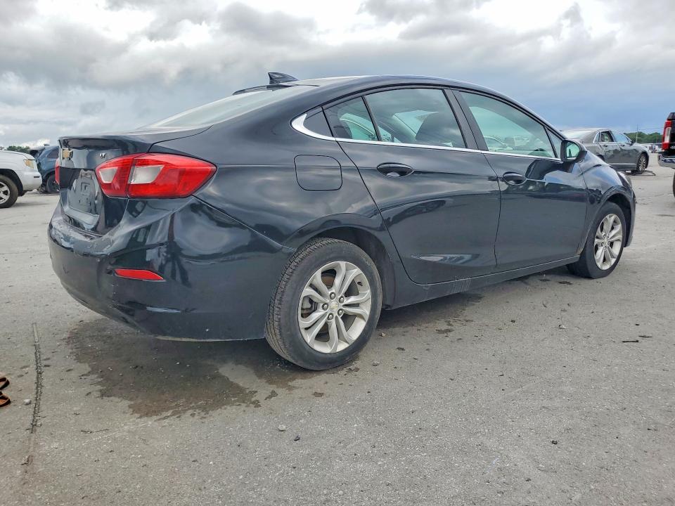 2019 Chevrolet Cruze მანქანა იყიდება აუქციონზე, vin: 1G1BE5SM3K7145964, აუქციონის ნომერი: 54852386