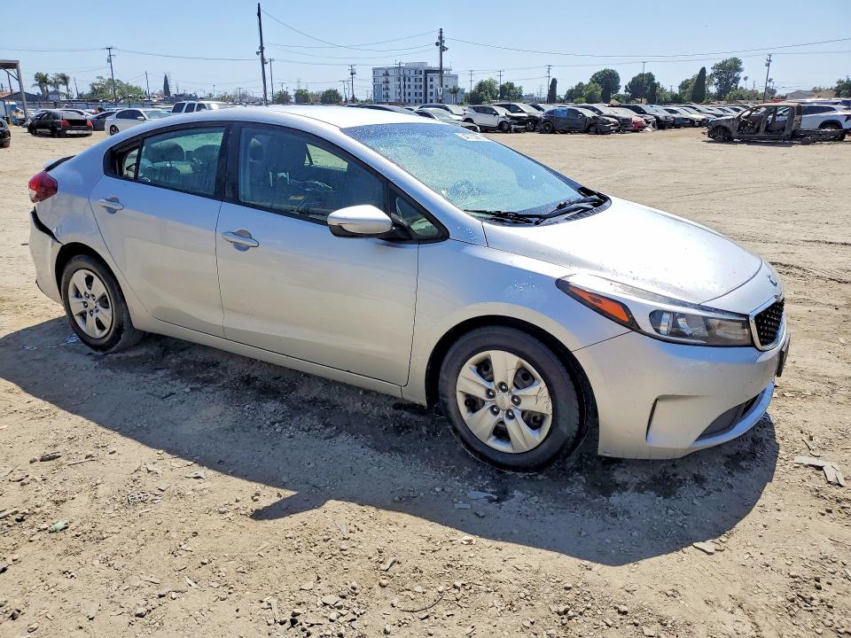54775266 :رقم المزاد ، 3KPFK4A79JE282509 vin ، 2018 Kia Forte مزاد بيع