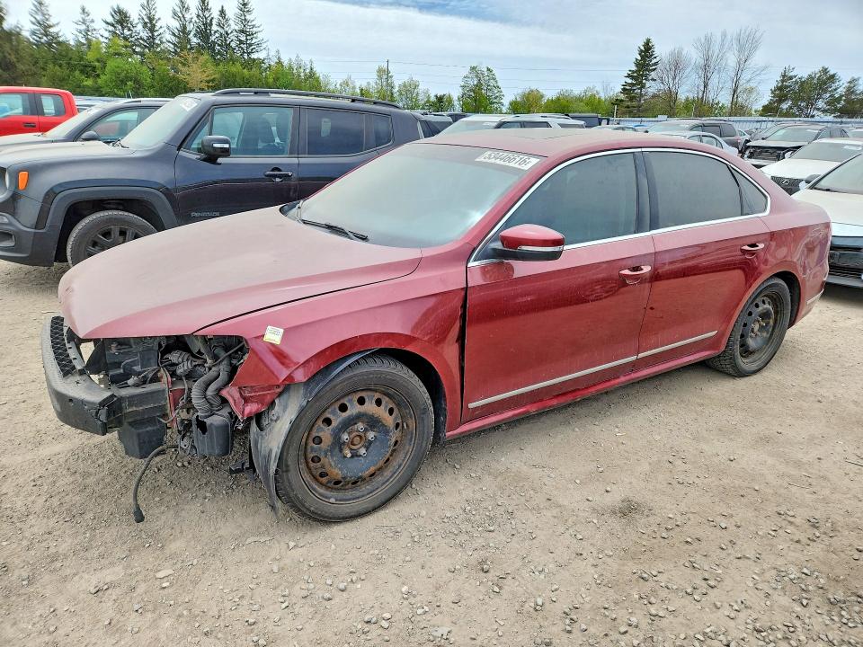 53446616 :رقم المزاد ، 1VWBV7A38FC033392 vin ، 2015 Volkswagen Passat مزاد بيع