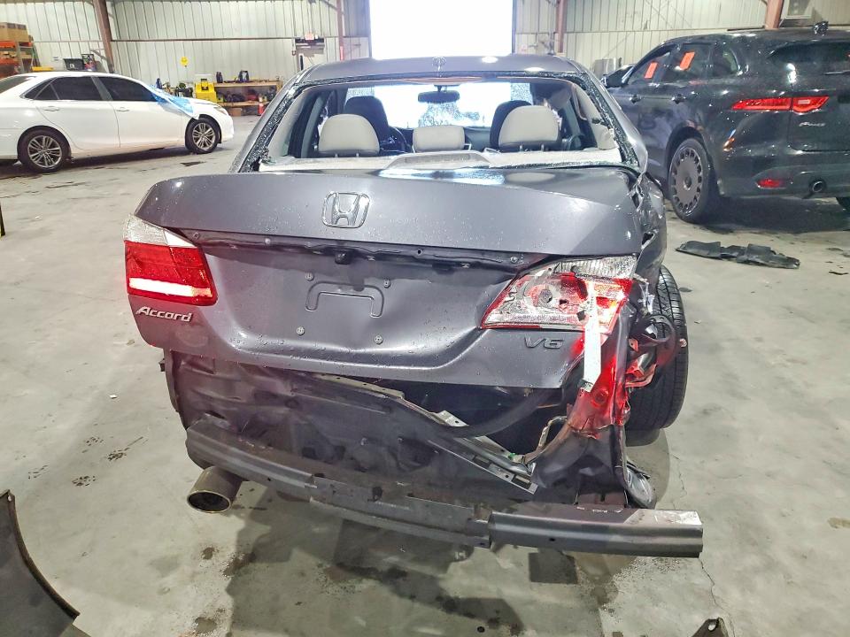 52932726 :رقم المزاد ، 1HGCR3F80DA046141 vin ، 2013 Honda Accord مزاد بيع