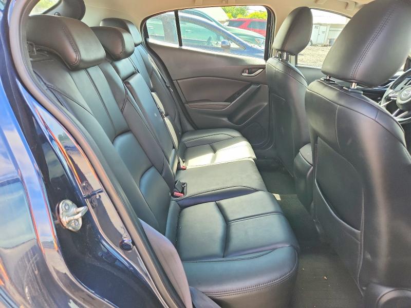 Продажа на аукционе авто 2018 Mazda 3, vin: 3MZBN1L30JM223317, номер лота: 55016916