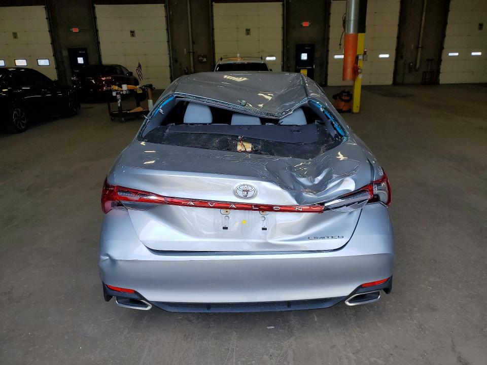 53752136 :رقم المزاد ، 4T1BZ1FBXKU034659 vin ، 2019 Toyota Avalon مزاد بيع