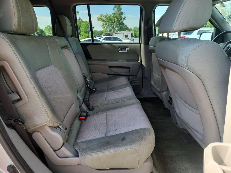 54002136 :رقم المزاد ، 5FNYF4H33FB067578 vin ، 2015 Honda Pilot مزاد بيع