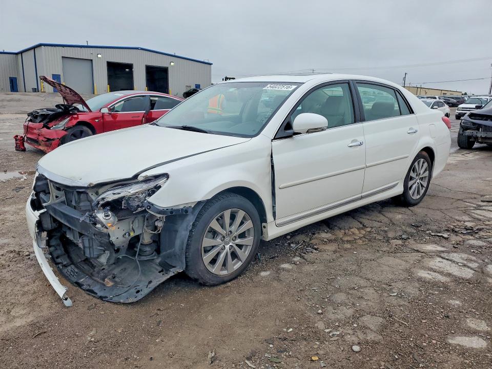 54022516 :رقم المزاد ، 4T1BK3DB8BU427823 vin ، 2011 Toyota Avalon مزاد بيع
