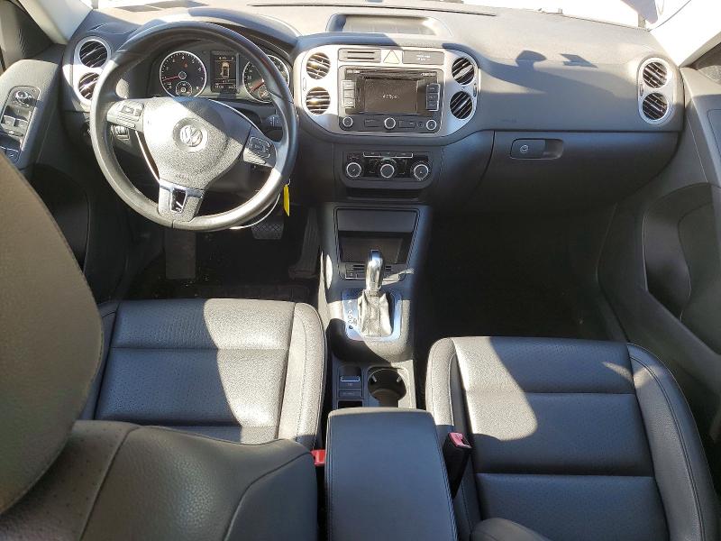 53462626 :رقم المزاد ، WVGBV7AXXBW562143 vin ، 2011 Volkswagen Tiguan مزاد بيع