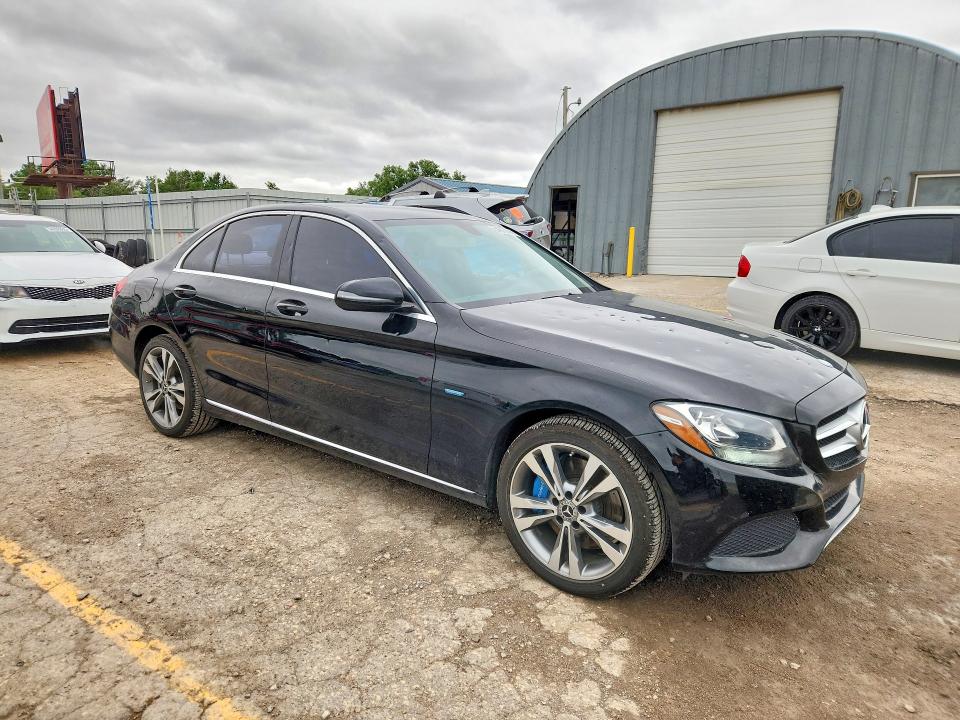 Продажа на аукционе авто 2017 Mercedes-benz C, vin: 55SWF4HB8HU224036, номер лота: 54073876