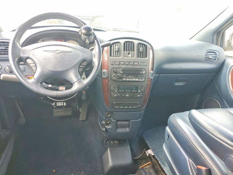 Auction sale of the 2002 Chrysler Town & Country, vin: 2C8GP64L82R550488, lot number: 52531456