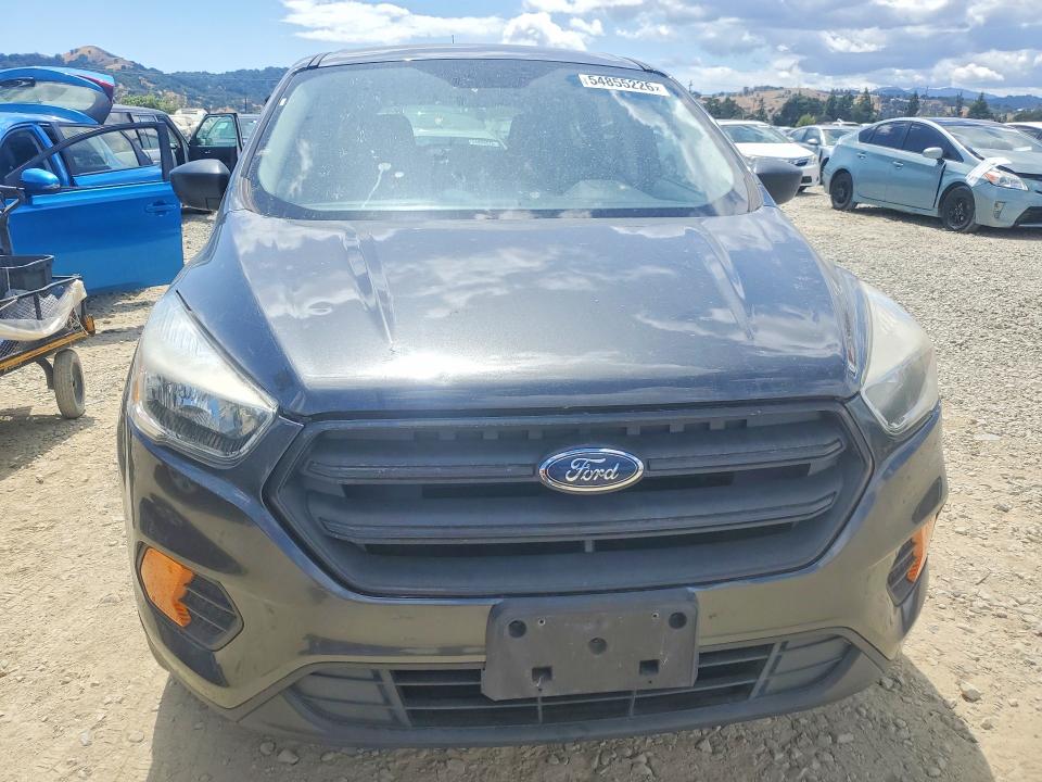 2017 Ford Escape მანქანა იყიდება აუქციონზე, vin: 1FMCU0F76HUE09755, აუქციონის ნომერი: 54855226