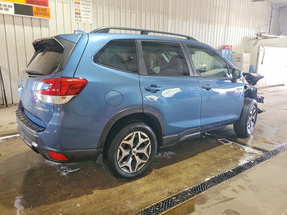 Продажа на аукционе авто 2021 Subaru Forester, vin: JF2SKAJC3MH569838, номер лота: 52833366