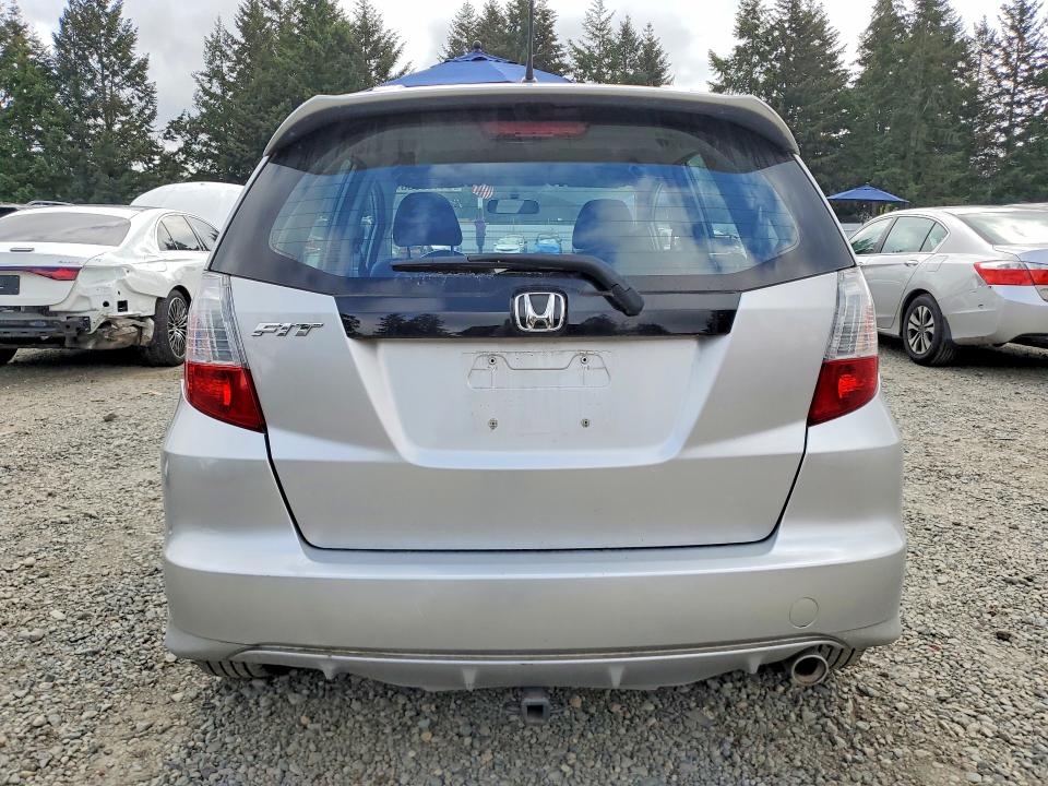 54163536 :رقم المزاد ، JHMGE8H59DC014660 vin ، 2013 Honda Fit مزاد بيع