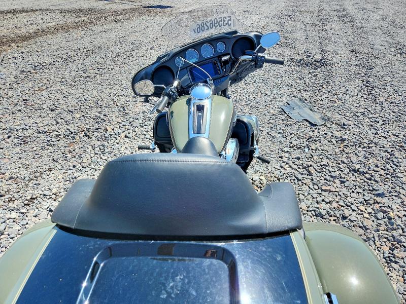 53596286 :رقم المزاد ، 1HD1MAF18MB851843 vin ، 2021 Harley Davidson Flhtcutg مزاد بيع