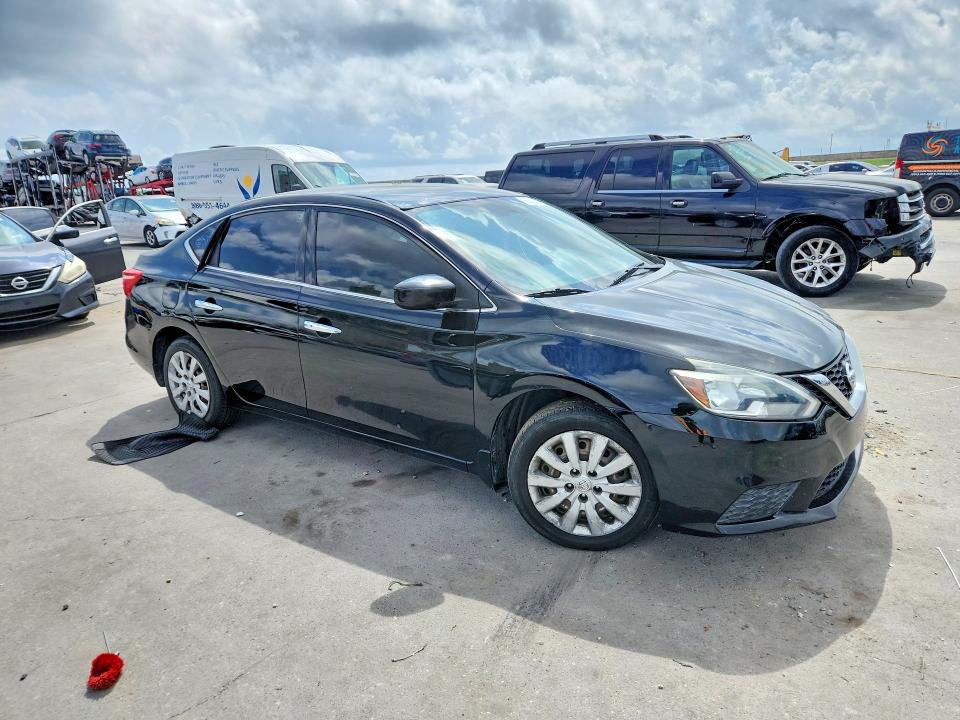 53827026 :رقم المزاد ، 3N1AB7AP3HY357468 vin ، 2017 Nissan Sentra مزاد بيع