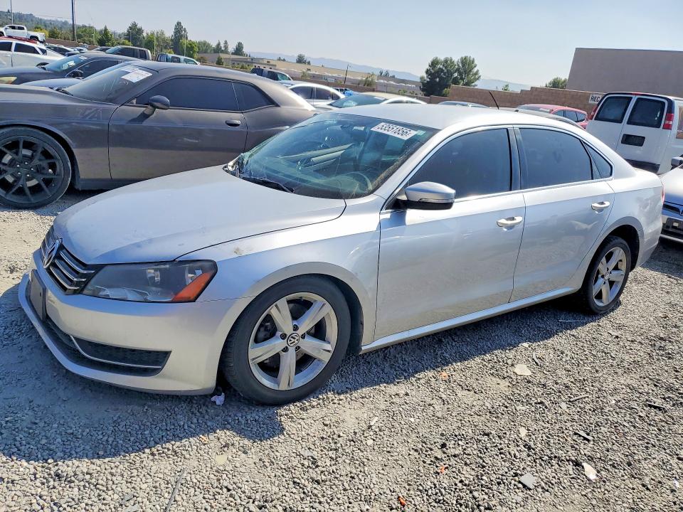 53551856 :رقم المزاد ، 1VWBP7A32DC037705 vin ، 2013 Volkswagen Passat مزاد بيع