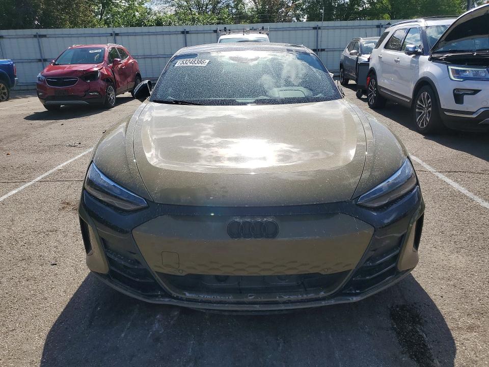 2024 Audi E-tron Gt მანქანა იყიდება აუქციონზე, vin: WAUCJBFW0R7001801, აუქციონის ნომერი: 53248386